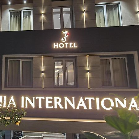 Hotel Jia International Патна Екстериор снимка